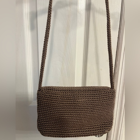 The Sak crochet shoulder bag with flap - Picture 3 of 11